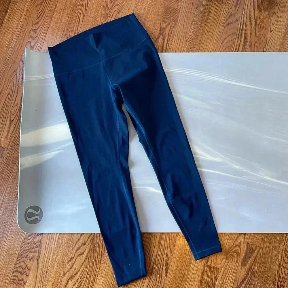 Lululemon I 10